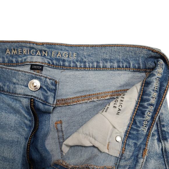 American Eagle Womens Super High Rise Straight Jean Size 8 Light Wash Denim - Picture 8 of 15